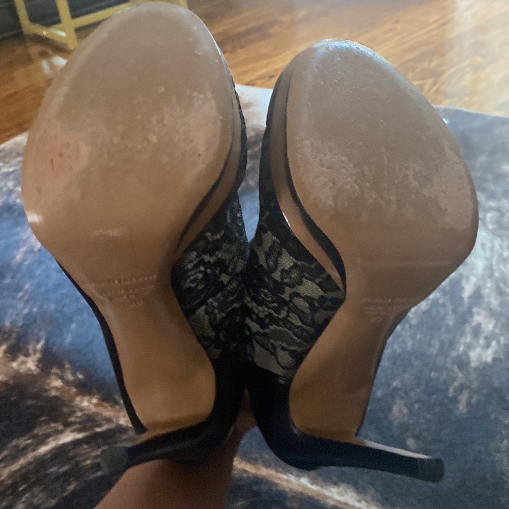 Nicholas Kirkwood high heel black leather and lace booties. Worn few times. 39 - Picture 4 of 5